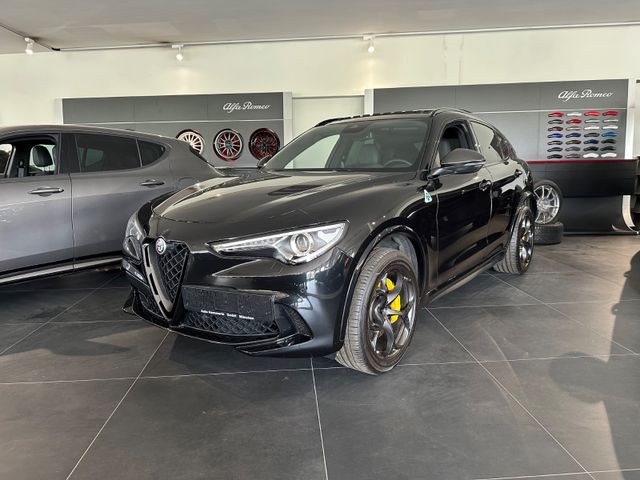 Stelvio Quadrifoglio Q4*Panorama*